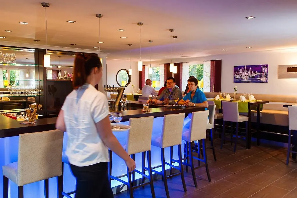 Hotel-Restaurant Bellevue Ruhpolding 3*,